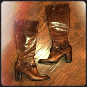 BORN Leather Boots